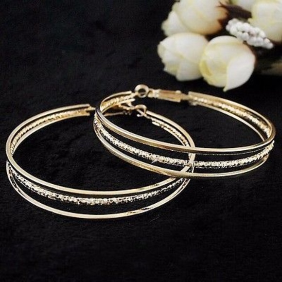Gold finish Three tiered Large Hoop earrings. - Picture 4 of 4